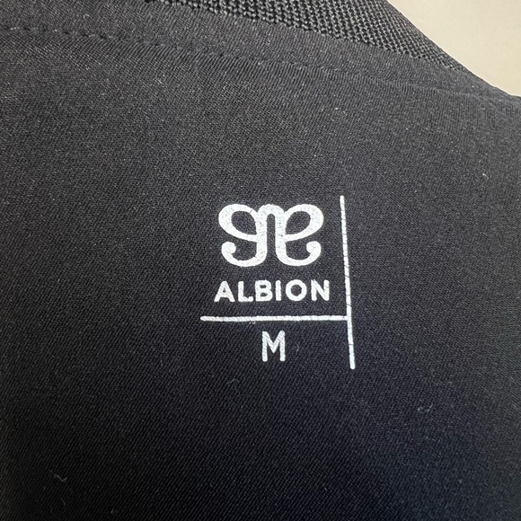 Alibon Fit Women’s Black Bomber Jacket Sz M Gold Zipper Athleisure Retro Travel - Picture 7 of 9